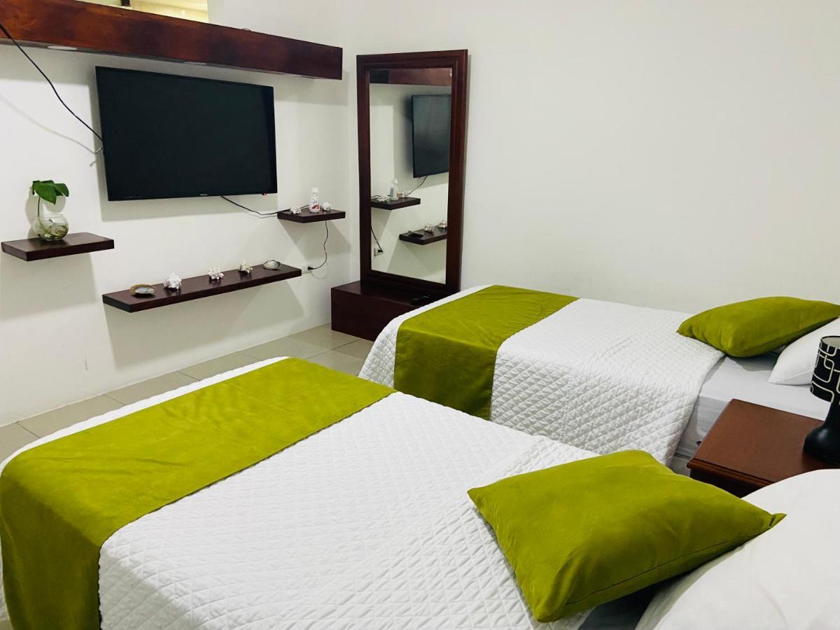 Carpao Lodging Galapagos Puerto Ayora  Buitenkant foto