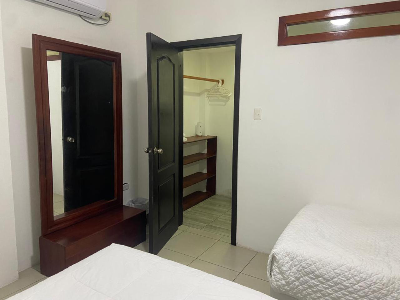 Carpao Lodging Galapagos Puerto Ayora  Buitenkant foto